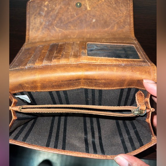 Frye Melissa Trifold Leather Brown Leather - Picture 5 of 9